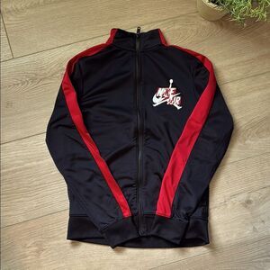 NIKE AIR JORDAN KIDS BLACK AND RED ATHLETIC FULL ZIP JACKET SIZE KIDS LARGE